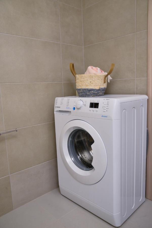 Apartment Vama *
